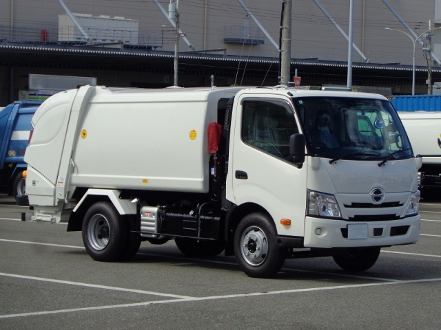 R6 日野 デュトロ 3.5t プレス式塵芥車 5.9立米 *未使用車*