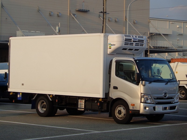 R5 日野 デュトロ 3.5t 冷凍車 東プレ -5度設定 スタンバイ付