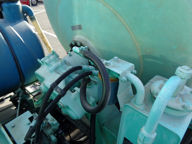 H26 UDトラックス コンドル 4t ミキサー ドラム容量3.2立米