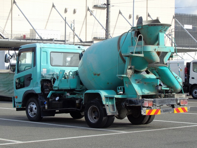 H26 UDトラックス コンドル 4t ミキサー ドラム容量3.2立米