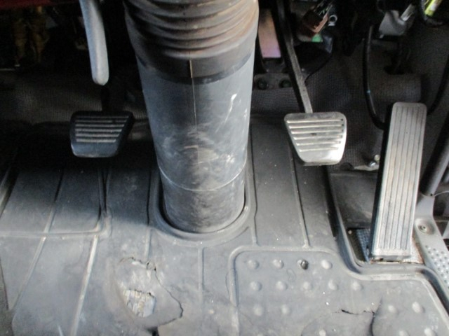 H26 いすゞエルフ 4KLタンクローリー(2室) Wホースリール