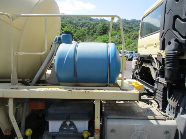 H31年 UDクオン 大型ミキサー ドラム容量8.3立米