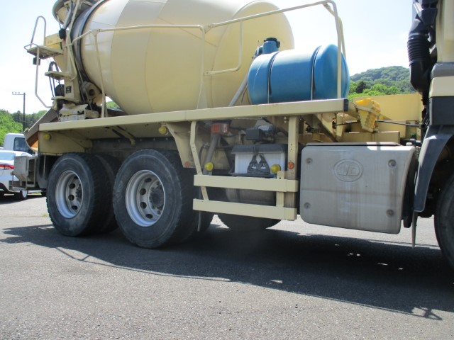 H31年 UDクオン 大型ミキサー ドラム容量8.3立米