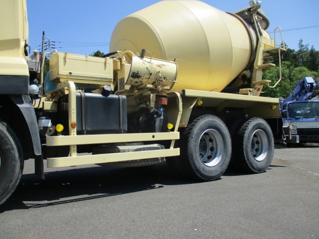 H31年 UDクオン 大型ミキサー ドラム容量8.3立米