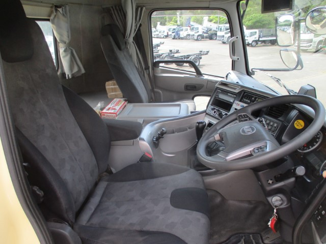 H31年 UDクオン 大型ミキサー ドラム容量8.3立米