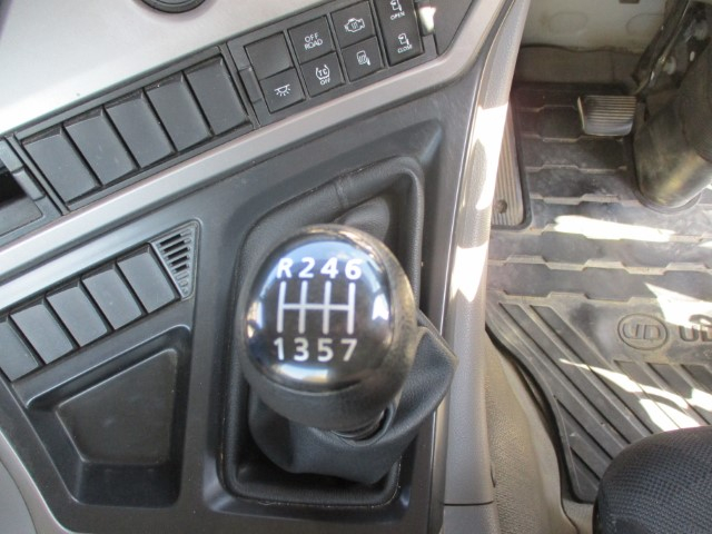 H31年 UDクオン 大型ミキサー ドラム容量8.3立米