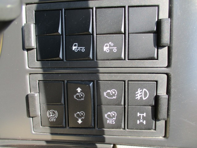 H31年 UDクオン 大型ミキサー ドラム容量8.3立米