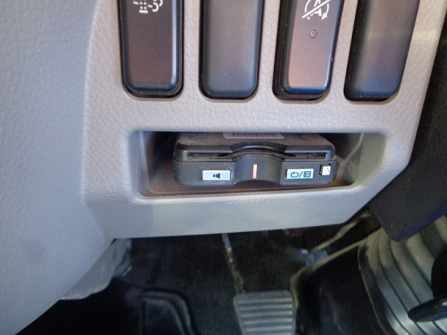 R4 三菱 キャンター 2t 平ボディ Wキャブ 垂直P/G付