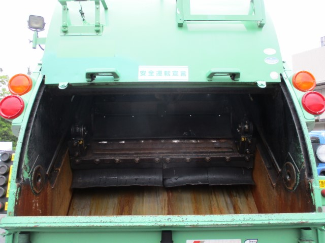 H28 いすゞエルフ 2tプレス式塵芥車 4.3立米