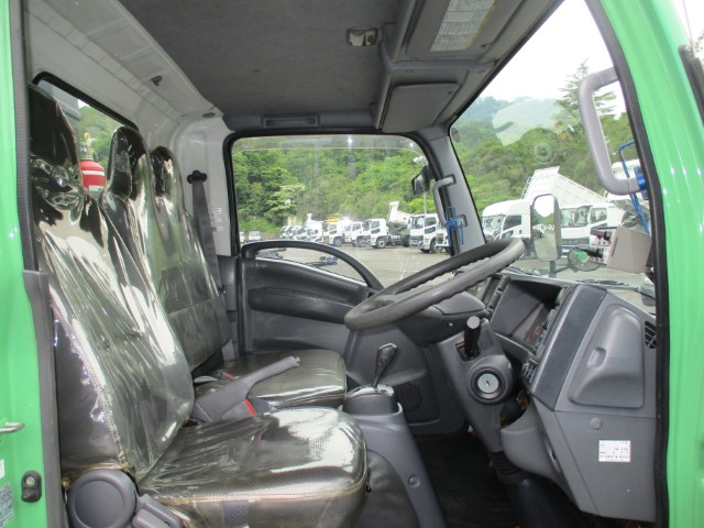 H28 いすゞエルフ 2tプレス式塵芥車 4.3立米