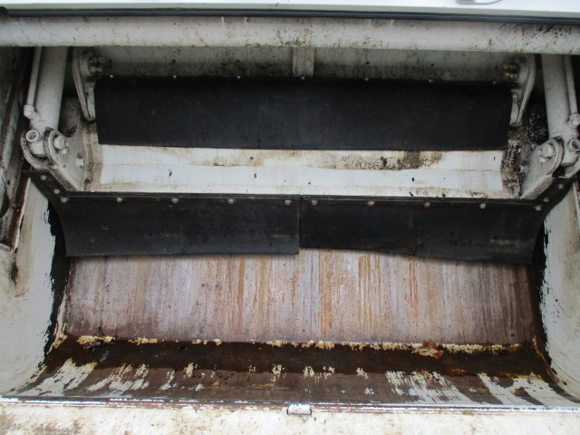 R5 日野 デュトロ 3.5tプレス式塵芥車 5.9立米