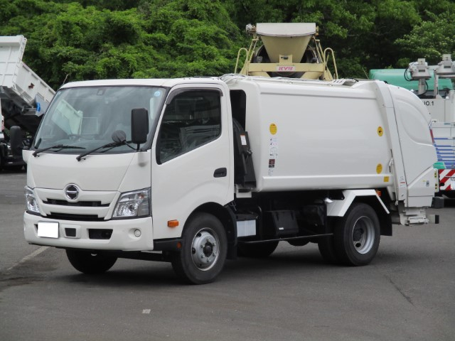 R5 日野 デュトロ 3.5tプレス式塵芥車 5.9立米