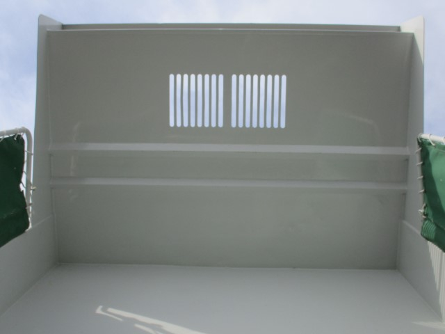 R1 いすゞ 4tダンプ 電動コボレーン付