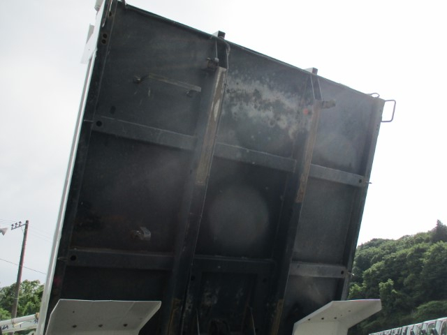 R1 いすゞ 4tダンプ 電動コボレーン付