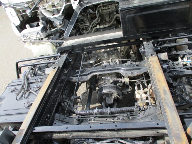 R1 いすゞ 4tダンプ 電動コボレーン付