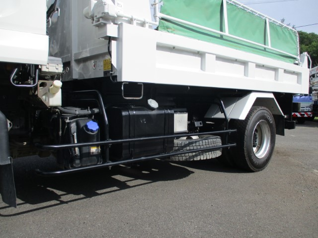 R1 いすゞ 4tダンプ 電動コボレーン付