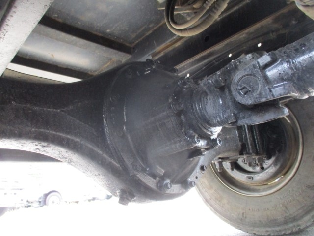 R1 いすゞ 4tダンプ 電動コボレーン付