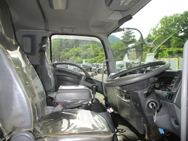 R1 いすゞ 4tダンプ 電動コボレーン付