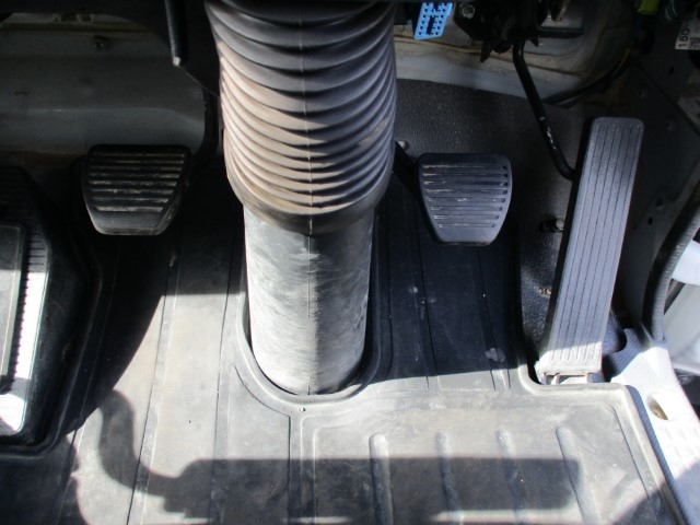 R1 いすゞ 4tダンプ 電動コボレーン付