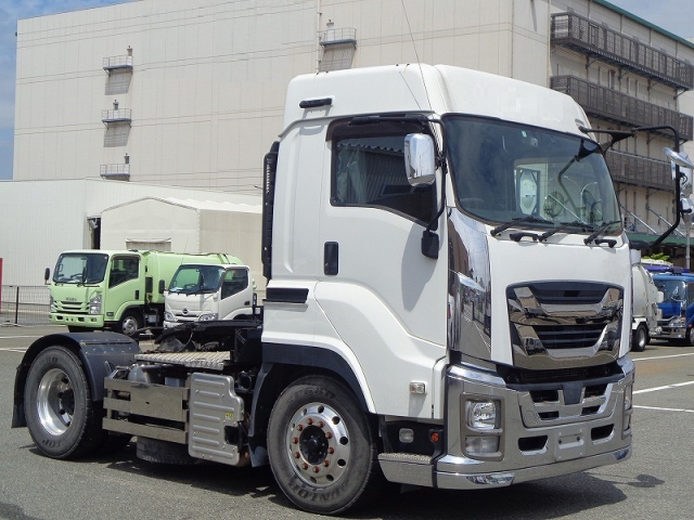 H30 いすゞ ギガ トラクタヘッド  第5輪11,500kg