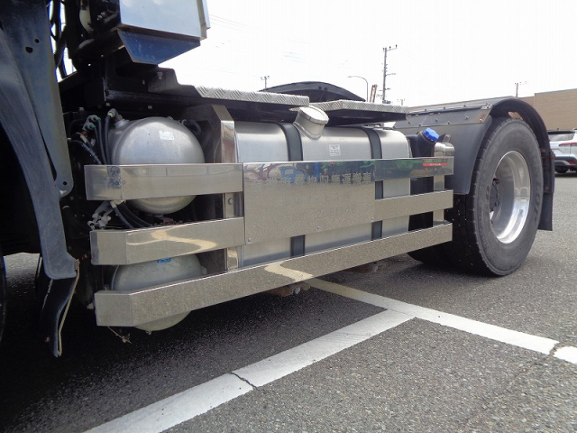 H30 いすゞ ギガ トラクタヘッド  第5輪11,500kg