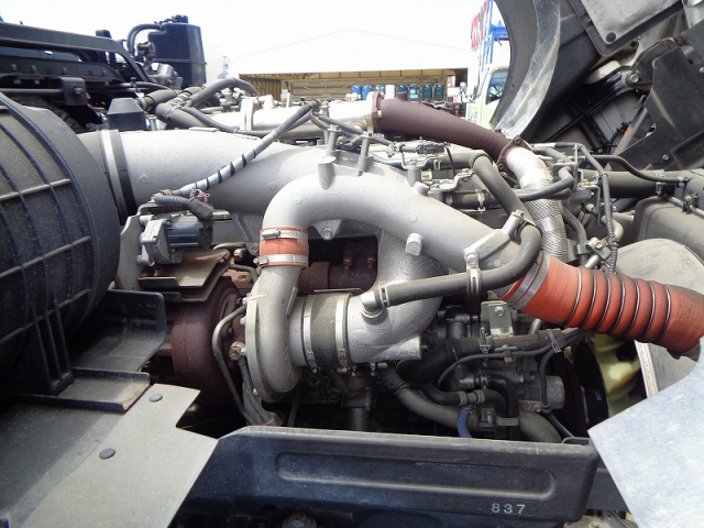 H30 いすゞ ギガ トラクタヘッド  第5輪11,500kg