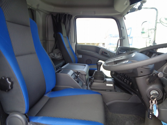 H30 いすゞ ギガ トラクタヘッド  第5輪11,500kg