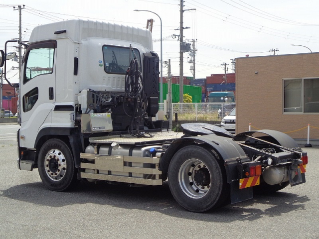 H30 いすゞ ギガ トラクタヘッド  第5輪11,500kg