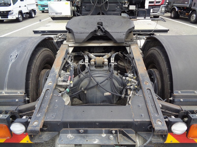 H30 いすゞ ギガ トラクタヘッド  第5輪11,500kg