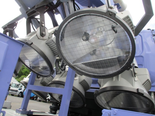 H18 いすゞエルフ タダノ ブーム式照明車