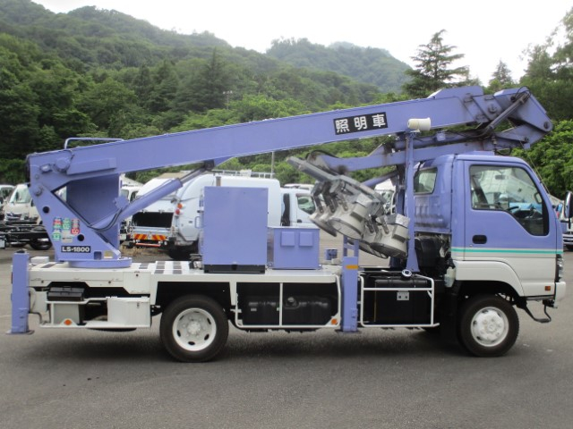 H18 いすゞエルフ タダノ ブーム式照明車