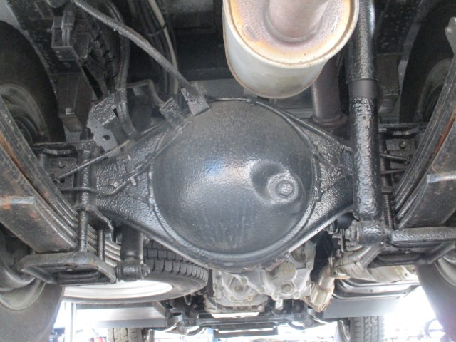 H21 いすゞエルフ 2柱式照明車