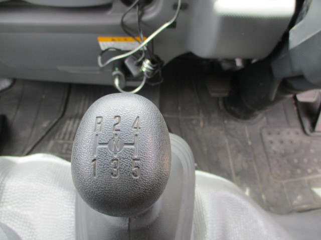 H21 いすゞエルフ 2柱式照明車