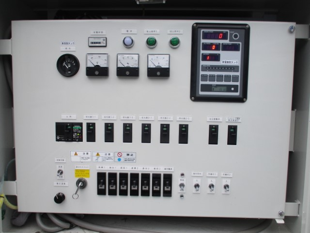 H21 いすゞエルフ 2柱式照明車