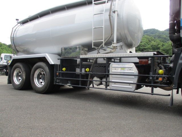 H26 いすゞギガ 新明和粉粒体運搬車 バラセメント 12.35立米