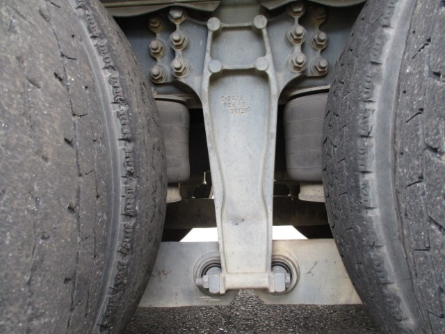 H26 いすゞギガ 新明和粉粒体運搬車 バラセメント 12.35立米