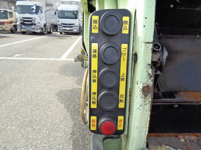 H27 いすゞ エルフ 3.5トン プレス式塵芥車5.9立米