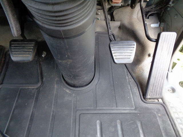 H27 いすゞ エルフ 3.5トン プレス式塵芥車5.9立米