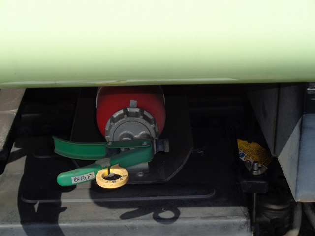 H27 いすゞ エルフ 3.5トン プレス式塵芥車5.9立米