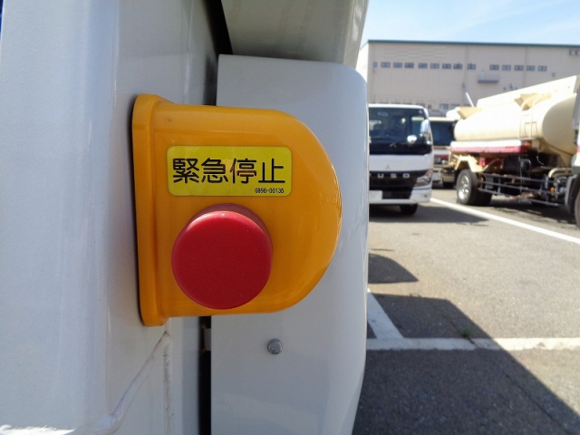 R5 三菱 キャンター 2tプレス式塵芥車4.3立米 *未使用車*