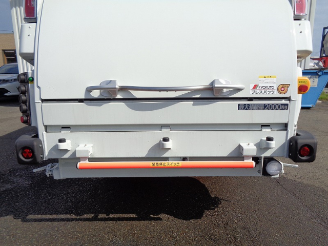 R5 三菱 キャンター 2tプレス式塵芥車4.3立米 *未使用車*