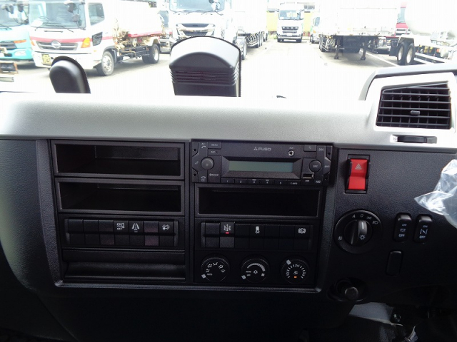 R7 三菱 ファイター 4t フックロール *未使用車*