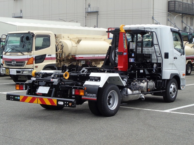 R7 三菱 ファイター 4t フックロール *未使用車*