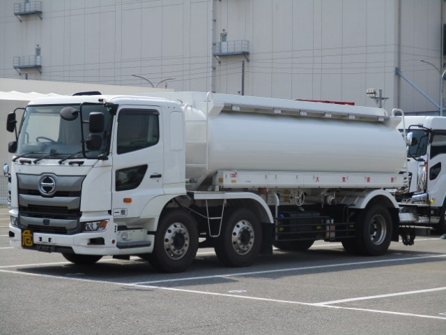 R3 日野プロフィア 16KLタンクローリー ※消検変更申請中