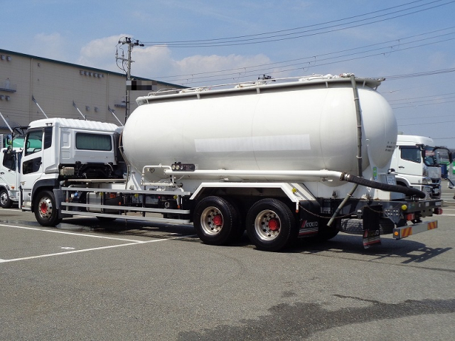 R1 UDクオン 25t粉粒体運搬車 三槽エアレーションブロー式