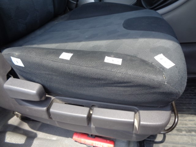 R1 UDクオン 25t粉粒体運搬車 三槽エアレーションブロー式