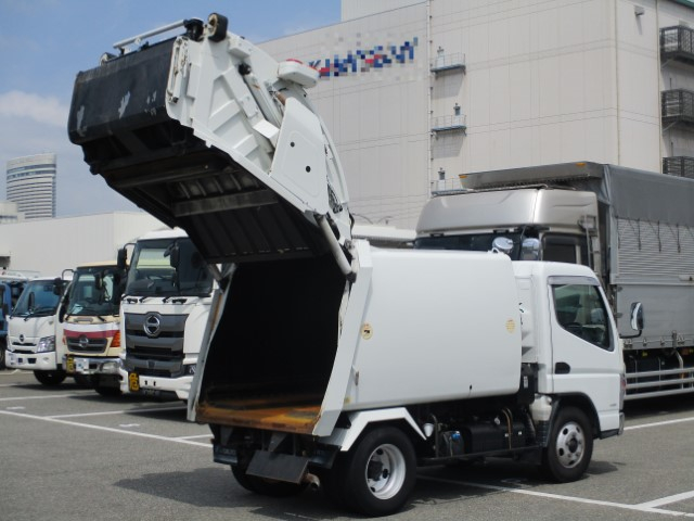 H26 三菱キャンター 2トンプレス式塵芥車 4.3立米