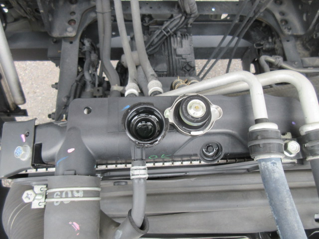 R2 UDコンドル 4tプレス式塵芥車 10.2立米 計量器付き