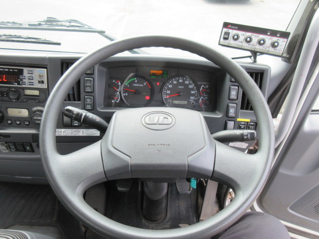 R2 UDコンドル 4tプレス式塵芥車 10.2立米 計量器付き