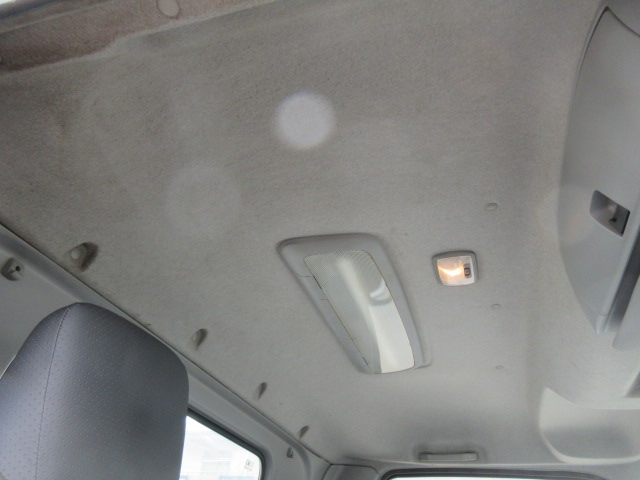 R2 UDコンドル 4tプレス式塵芥車 10.2立米 計量器付き